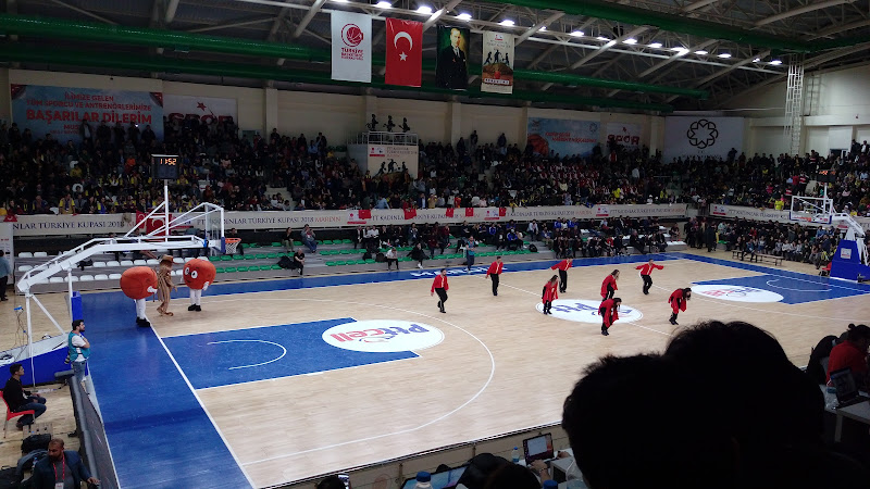 Mardin Artuklu Yarı Olimpik Yüzme Havuzu