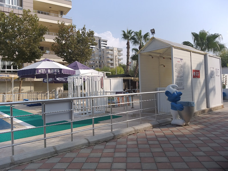 Marina Sitesi Havuzu