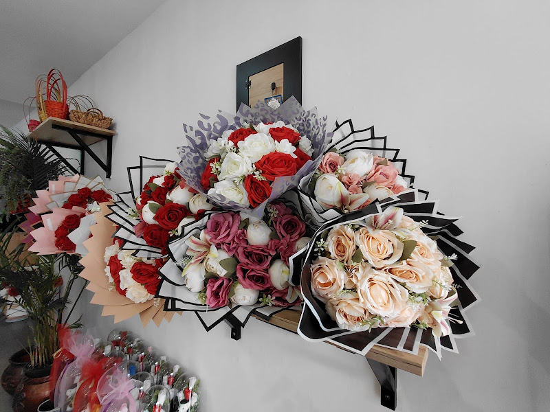 Melis Çiçek Evi