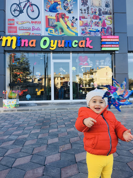Mina Oyuncak ve Bisiklet-Oyun Parkı