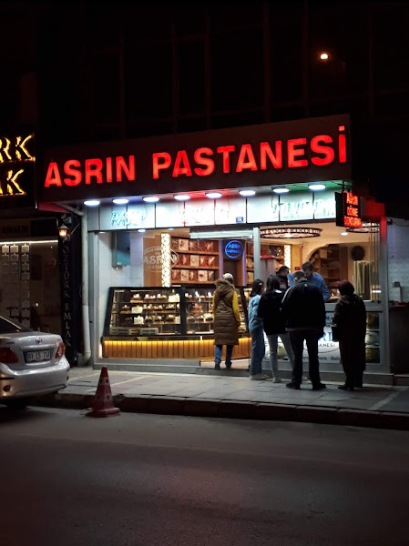 Miss Tuğsem Pastanesi