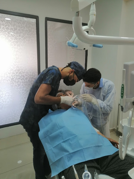 Munzur Ağız ve Diş Sağlığı Merkezi (Estetik, İmplant ve Diğer Tüm Branşlar)