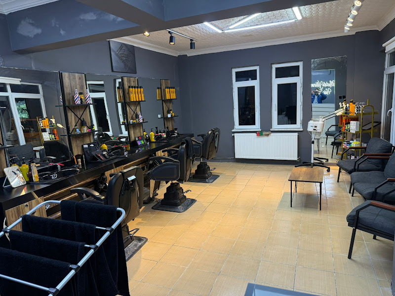 Mustafa Yıldırım Hair Salon
