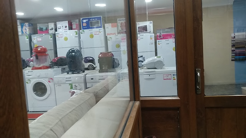Nazar ikinci El Eşya ve Spot Mağazası