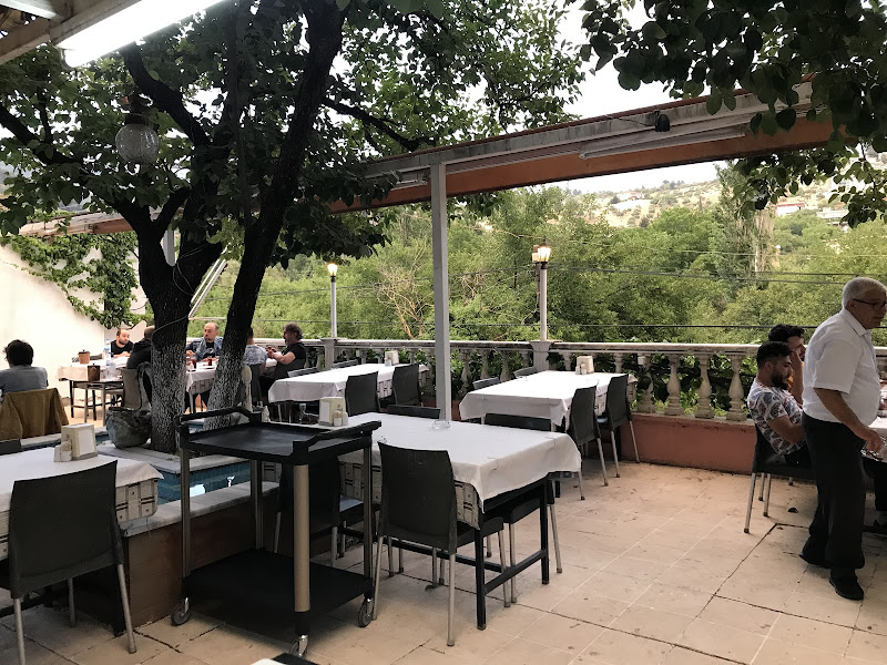 Ökkeş Usta Katliet Balik Tavuk Restaurant