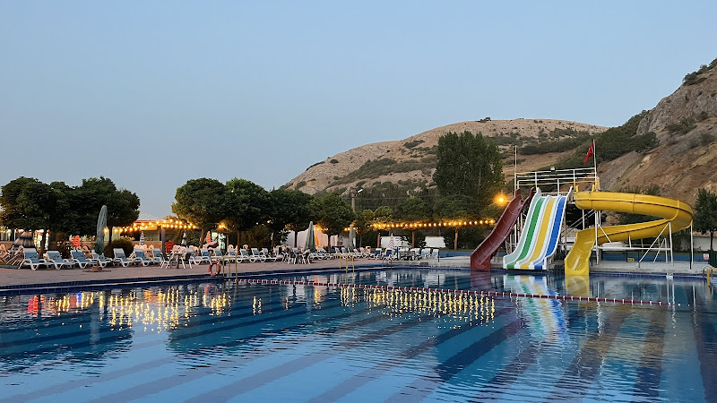 Osmangazi Üniversitesi Kapalı Spor Salonu