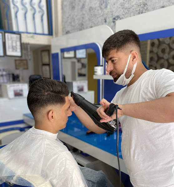 Özgür Barber