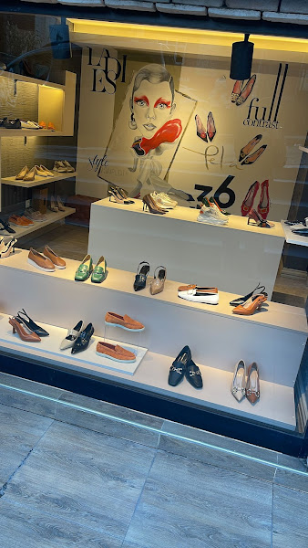 Peta Shoes