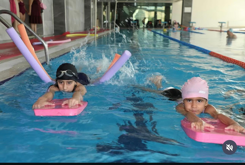 poyraz yüzme spor akademisi