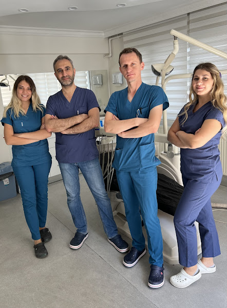 Prof. Dr. Ayberk ALTUĞ İzmir | Çene Cerrahisi | İmplant | Diş Protez