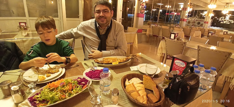 Rizeli Kardeşler Balık Lokantası