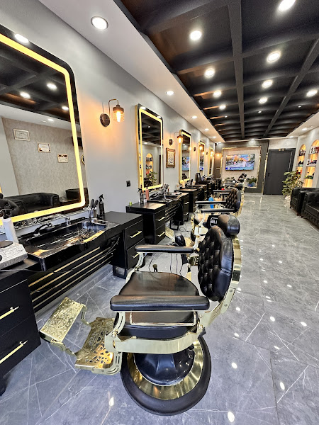 Sefaakdenizli-Man’s barber