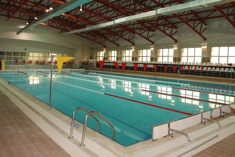 Şırnak Yarı Olimpik Yüzme Havuzu