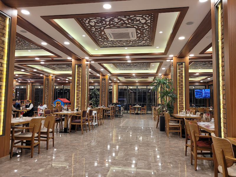 Sürgü Çamlıca Et Balık Restaurant