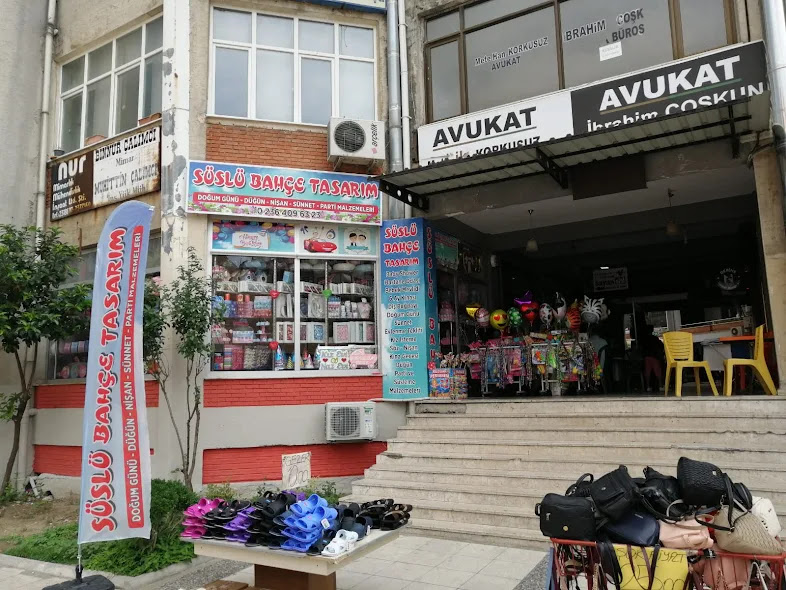 Süslü Bahçe Tasarım Manisa Parti Malzemeleri