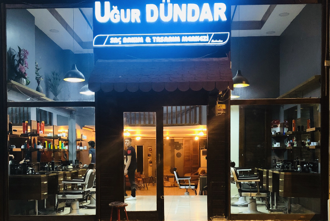 Uğur Dündar Saç Tasarım Merkezi