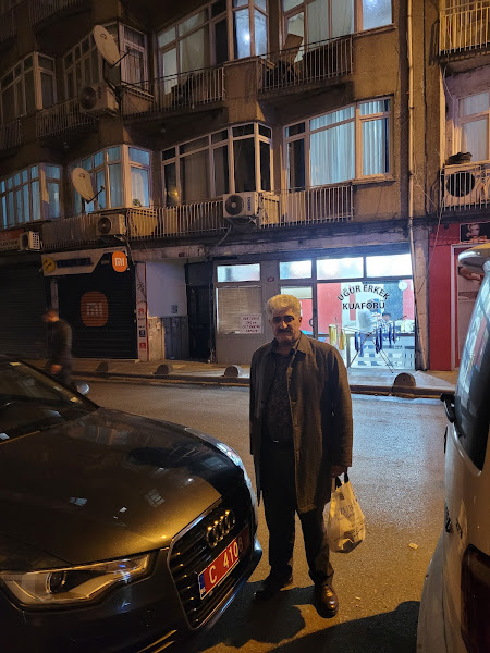 Uğur Erkek Kuaförü