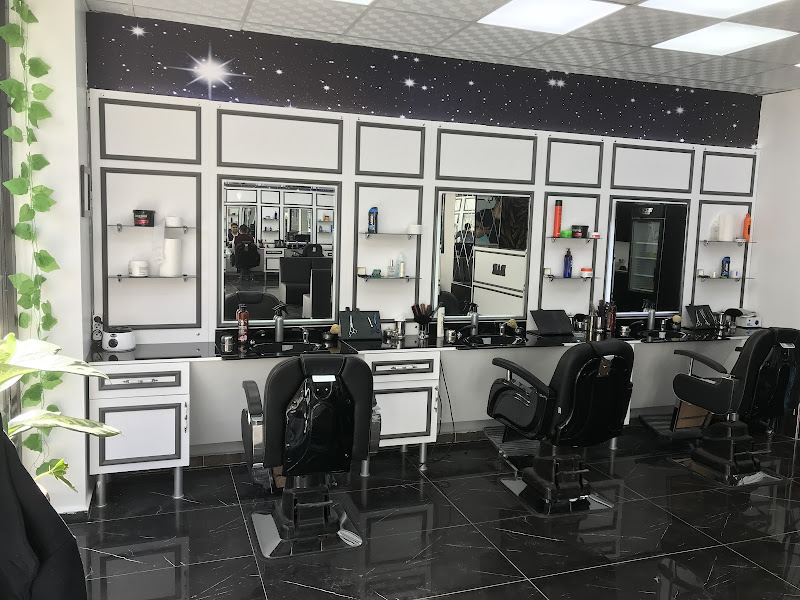 Uzman Barber's Erkek Kuaför Salonu