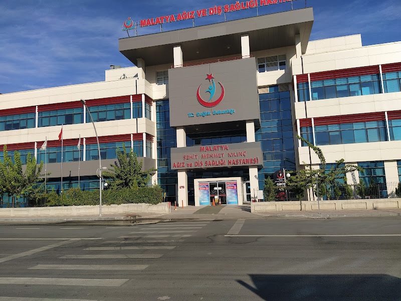 Uzman Diş Hekimi Zeynep Korkmaz Karahan