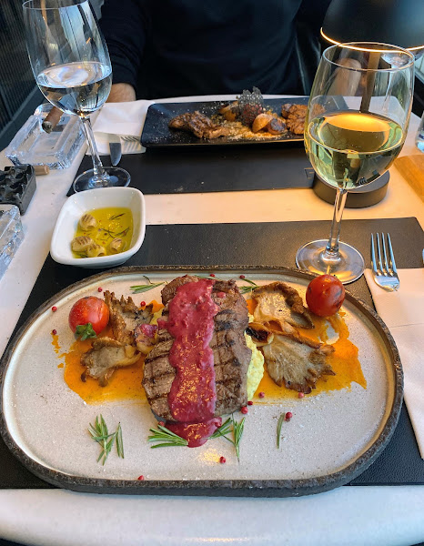 Vargo Restaurant & Bar
