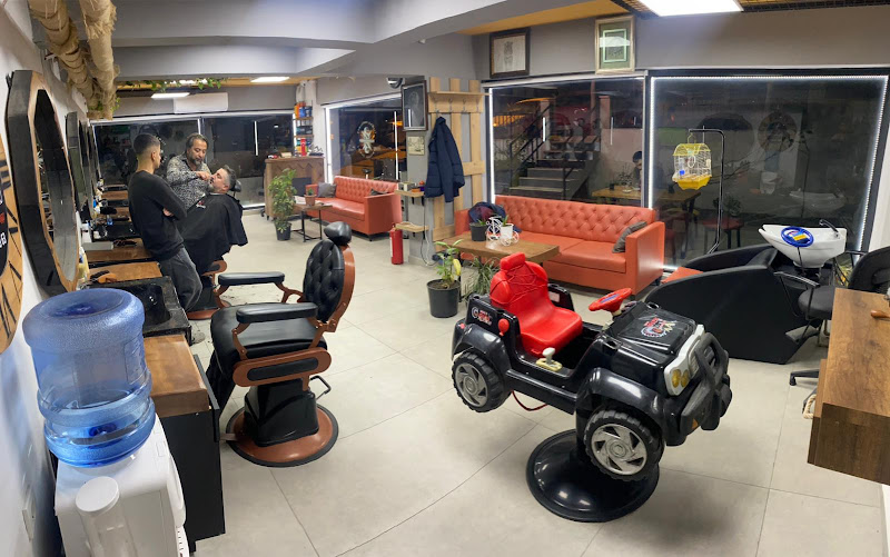 Yılmaz Yorulmaz BarberShop