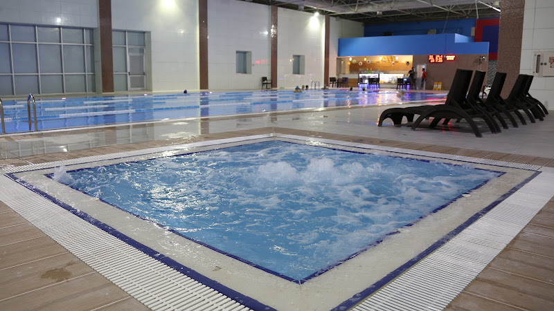 Yüzdeyüz Spor Merkezi